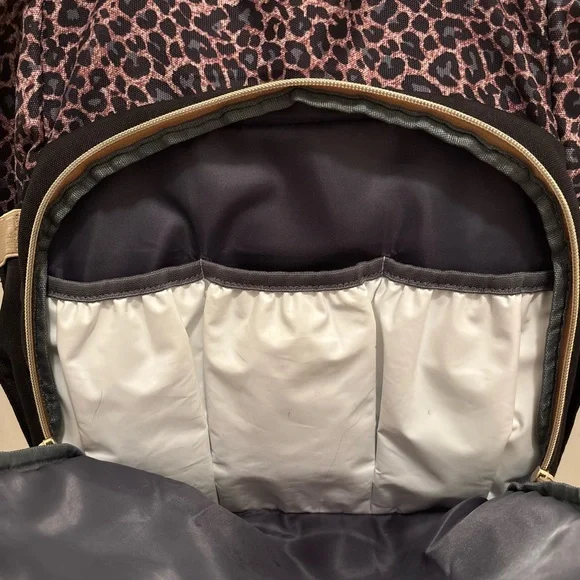 EUC Leopard Print Diaper Bag for Kelsey ❤️ @sweetthangtn - Picture 5 of 7